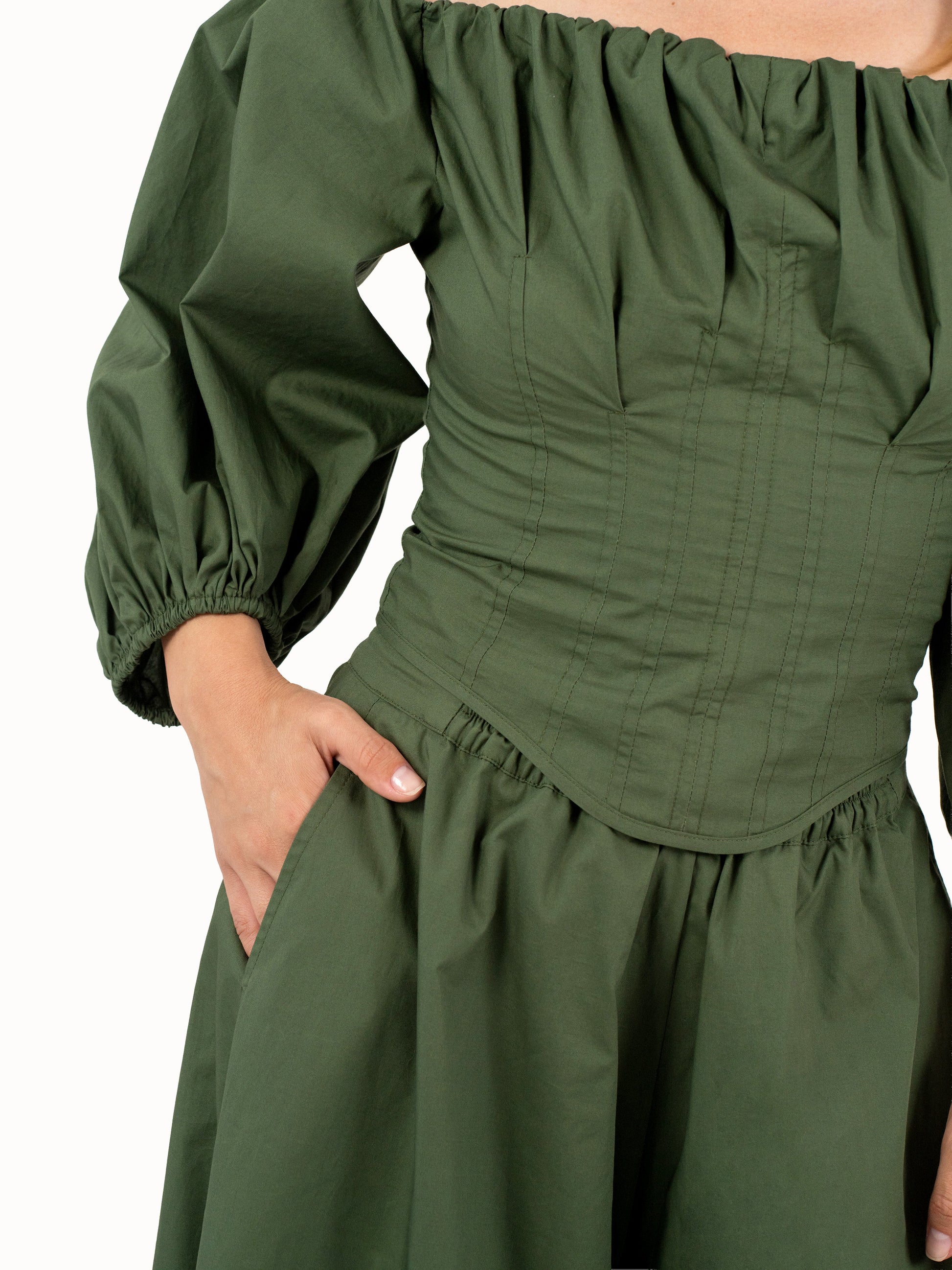 The Cropped Wide-Leg Trousers - Forest Green Petite