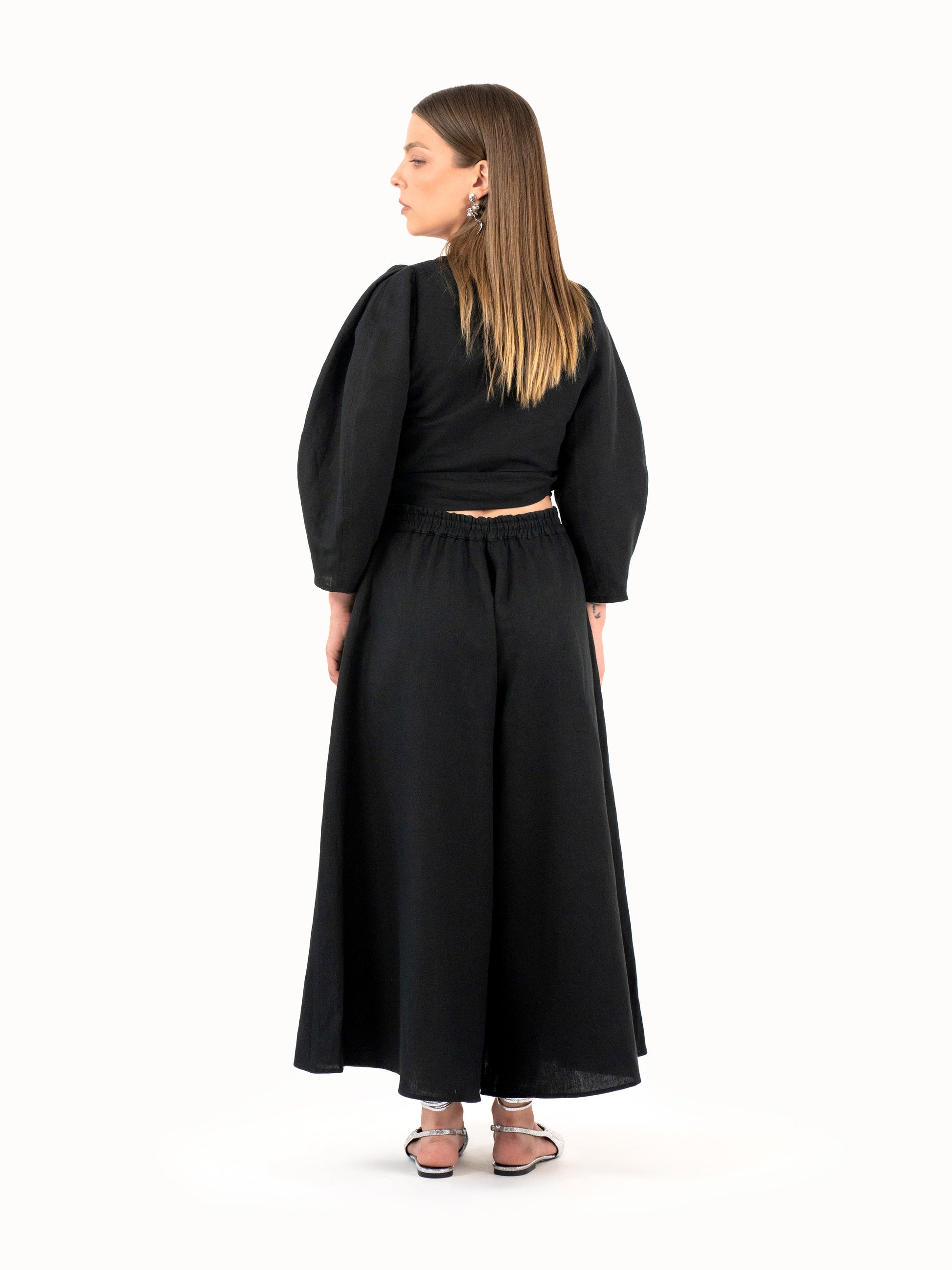 The Cropped Wide-Leg Trousers - Black Petite