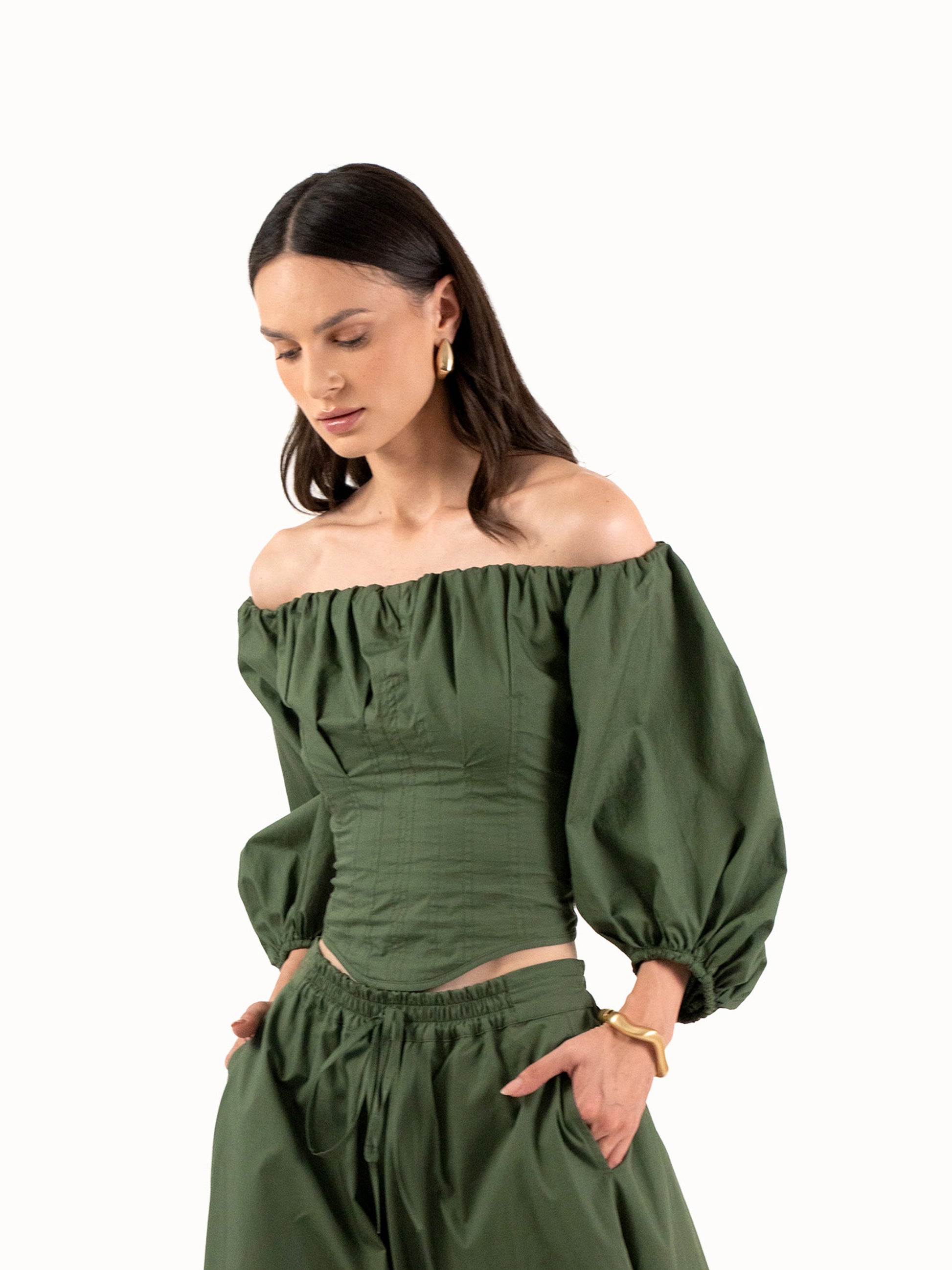 The Off-Shoulder Top – Forest Green