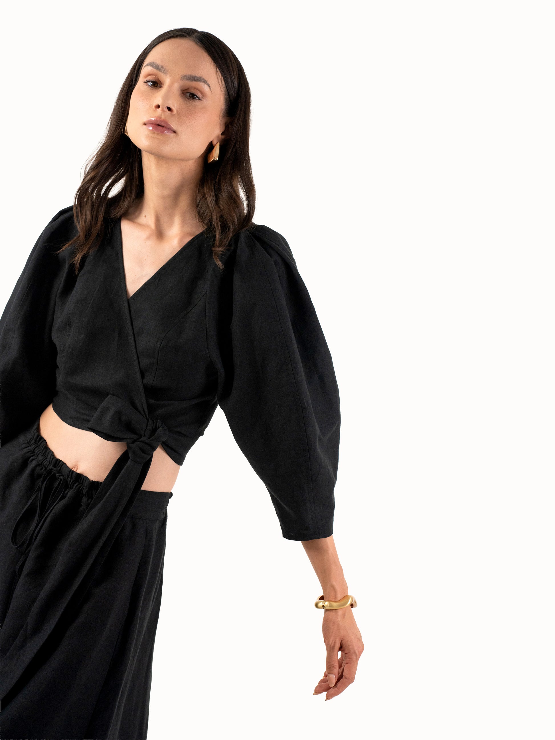 The Banana Sleeve Wrap Top - Black