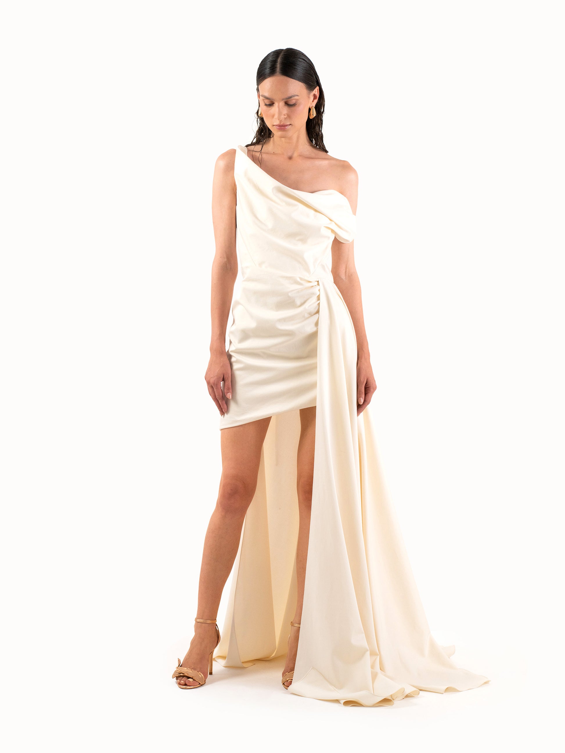 The Asymmetric Gown – Bridal Edition